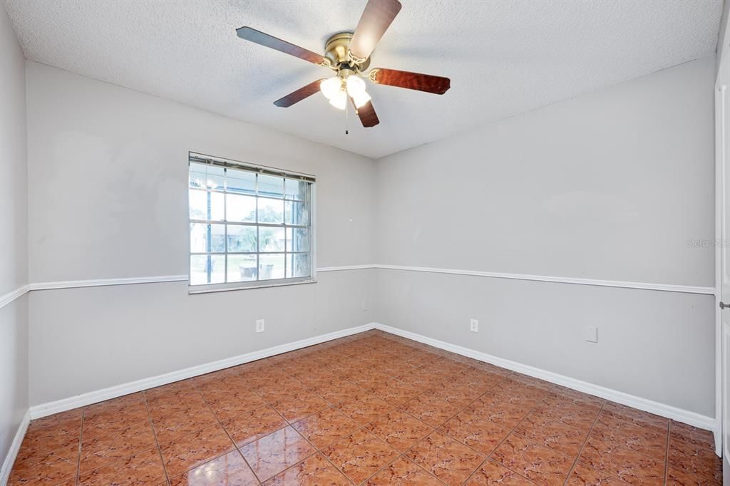 Под контрактом: $355,000 (3 спален, 2 ванн, 1260 Квадратных фут)