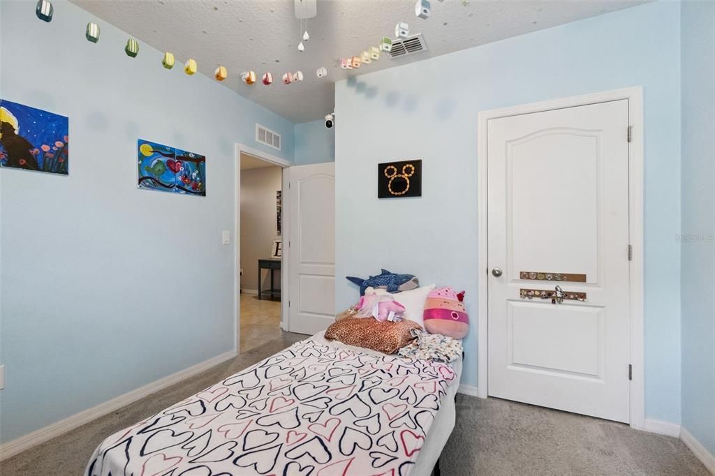 For Sale: $379,000 (4 beds, 2 baths, 1846 Square Feet)