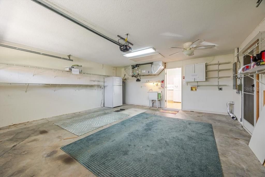 Active With Contract: $250,000 (2 beds, 2 baths, 1395 Square Feet)