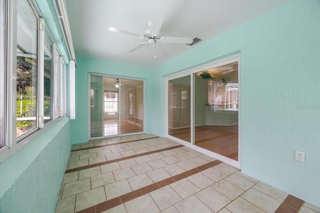 Active With Contract: $250,000 (2 beds, 2 baths, 1395 Square Feet)