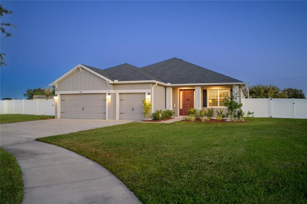 На продажу: $499,999 (4 спален, 3 ванн, 2457 Квадратных фут)