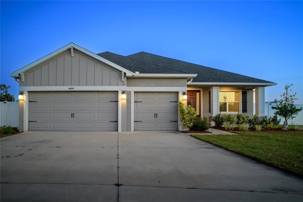 На продажу: $499,999 (4 спален, 3 ванн, 2457 Квадратных фут)