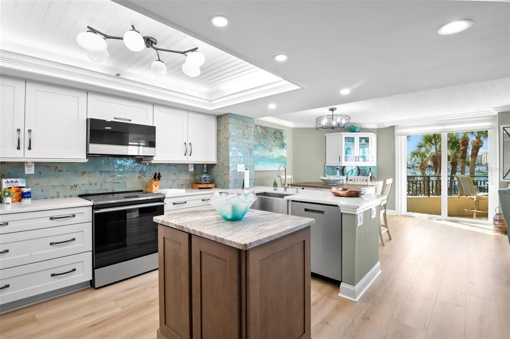 待售: $639,000 (2 贝兹, 2 浴室, 1350 平方英尺)