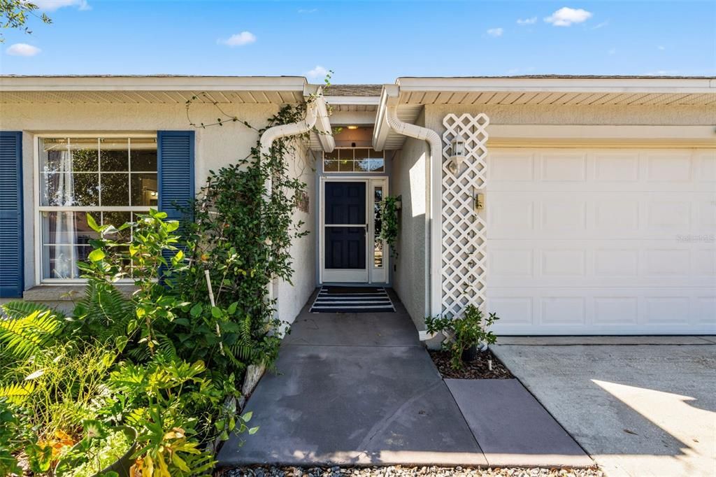 For Sale: $339,000 (3 beds, 2 baths, 1337 Square Feet)