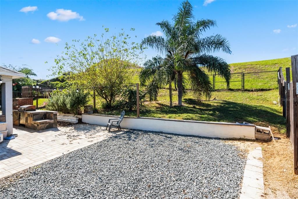 For Sale: $339,000 (3 beds, 2 baths, 1337 Square Feet)