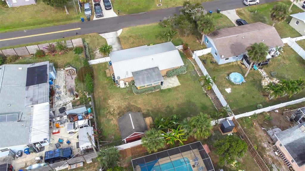 На продажу: $195,000 (2 спален, 1 ванн, 818 Квадратных фут)