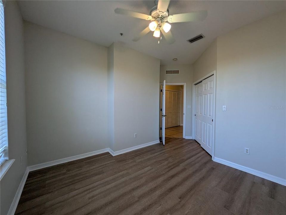 Active With Contract: $2,000 (3 beds, 2 baths, 1442 Square Feet)