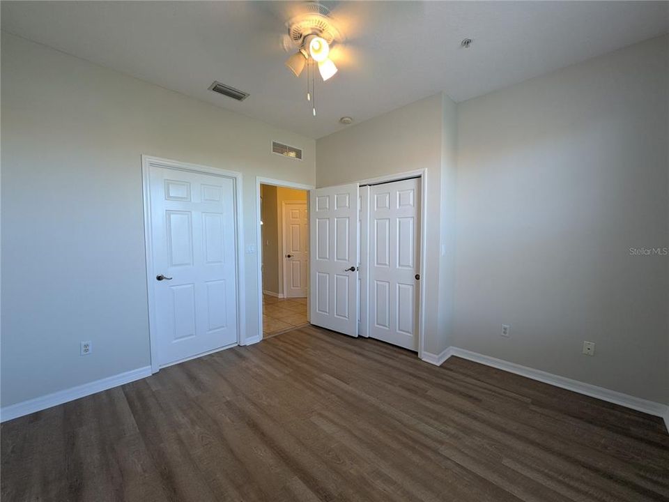 Active With Contract: $2,000 (3 beds, 2 baths, 1442 Square Feet)