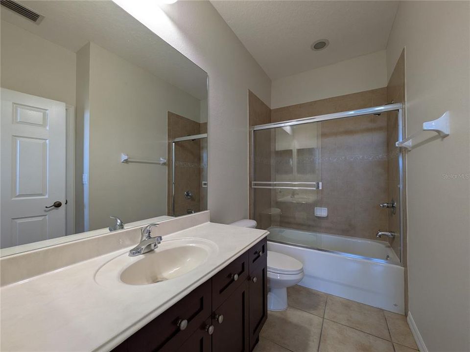 Active With Contract: $2,000 (3 beds, 2 baths, 1442 Square Feet)