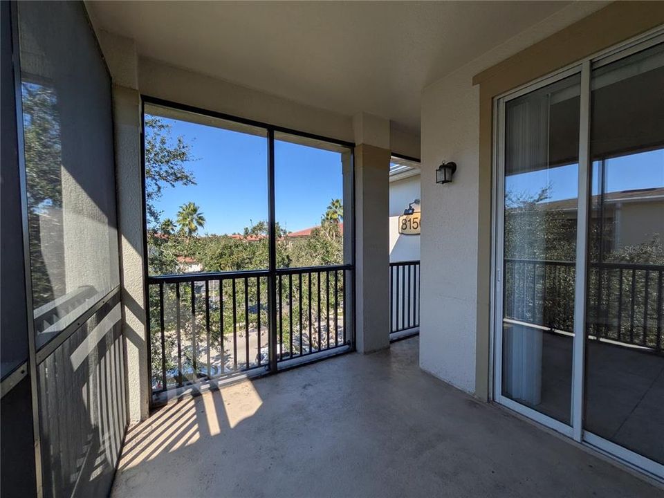 Active With Contract: $2,000 (3 beds, 2 baths, 1442 Square Feet)