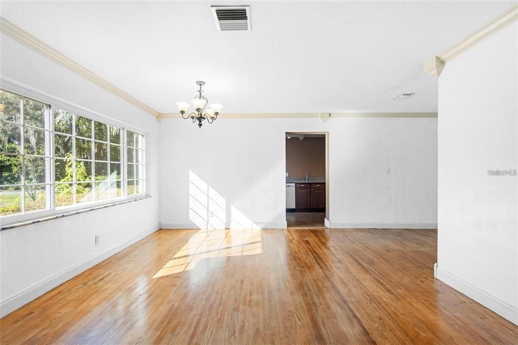 出租: $1,895 (3 贝兹, 2 浴室, 1731 平方英尺)