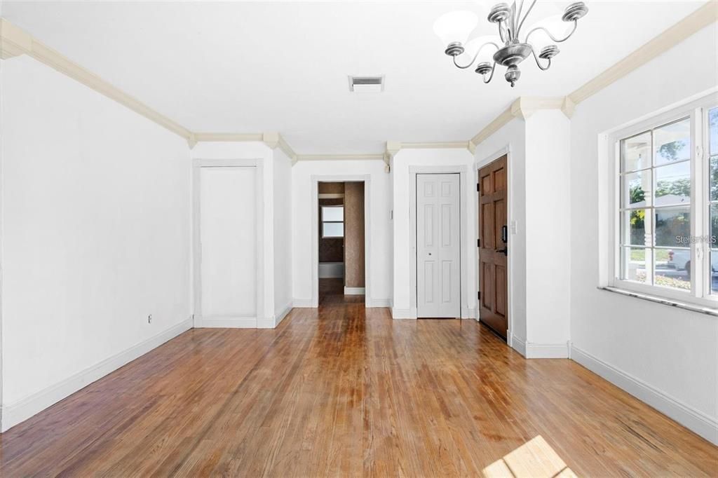 出租: $1,895 (3 贝兹, 2 浴室, 1731 平方英尺)