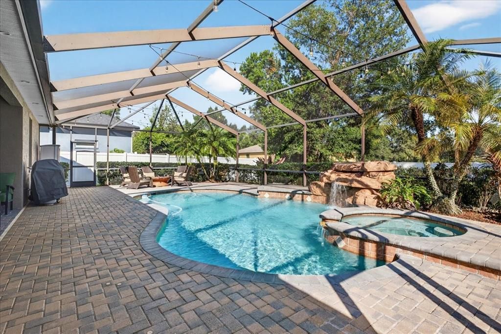 For Sale: $535,000 (4 beds, 2 baths, 2443 Square Feet)