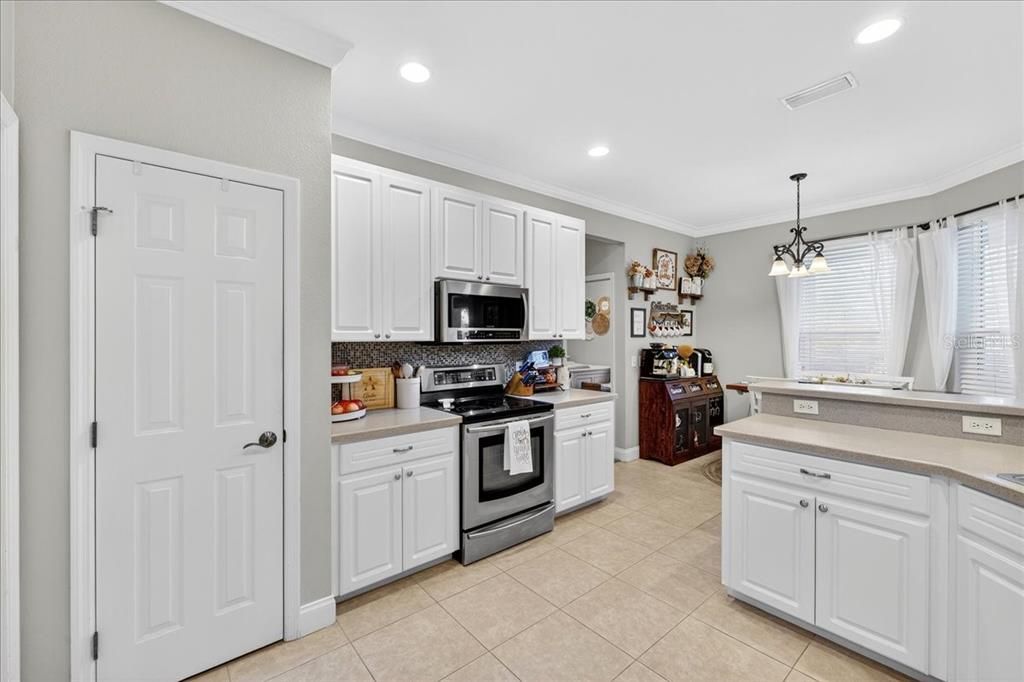 For Sale: $535,000 (4 beds, 2 baths, 2443 Square Feet)