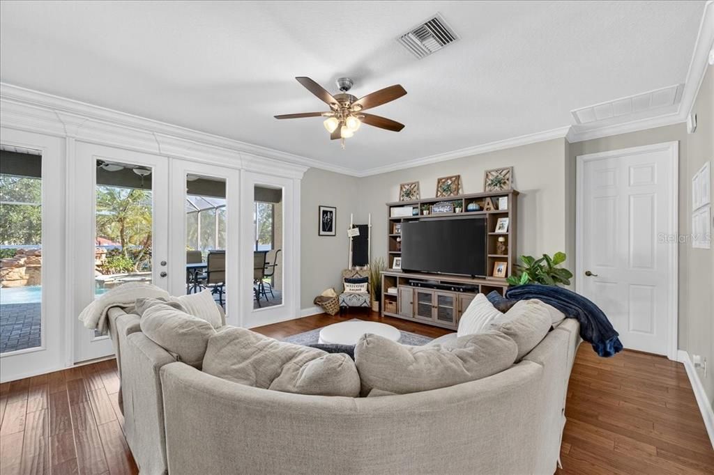 For Sale: $535,000 (4 beds, 2 baths, 2443 Square Feet)