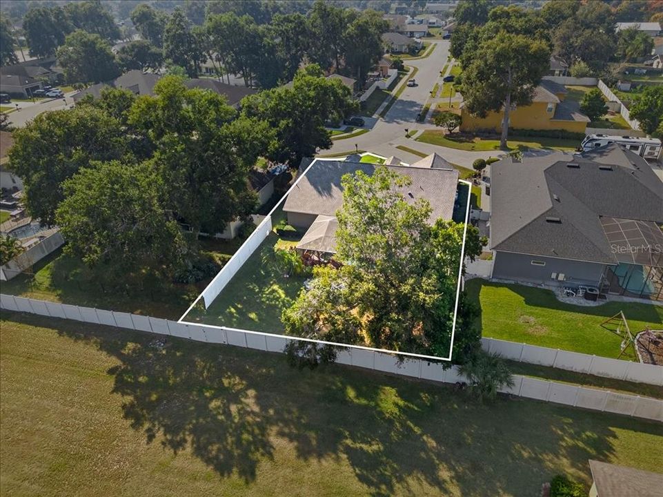 For Sale: $535,000 (4 beds, 2 baths, 2443 Square Feet)