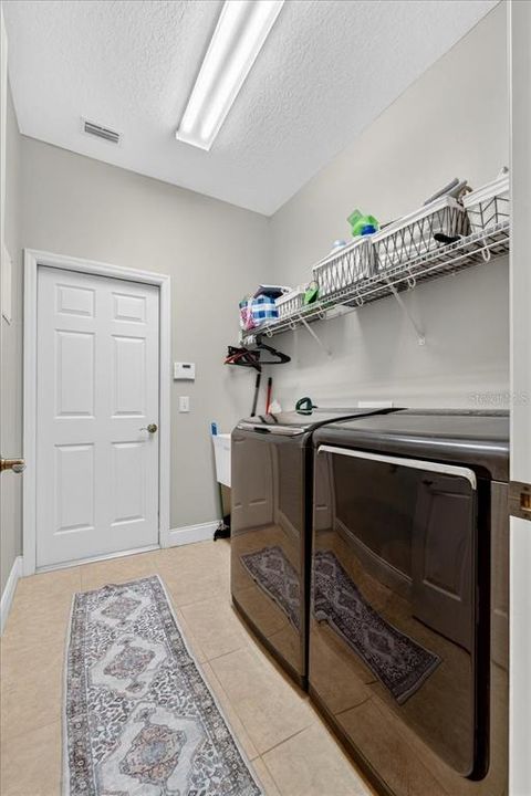 For Sale: $535,000 (4 beds, 2 baths, 2443 Square Feet)