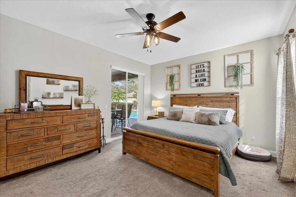 For Sale: $535,000 (4 beds, 2 baths, 2443 Square Feet)