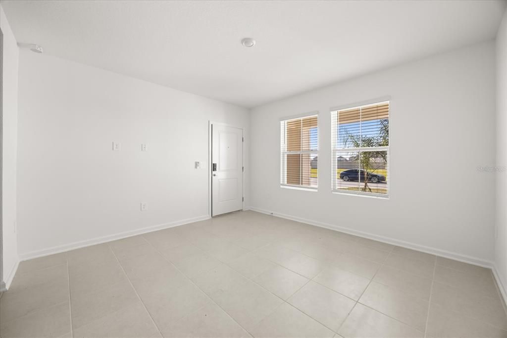 出租: $1,400 (1 贝兹, 1 浴室, 480 平方英尺)