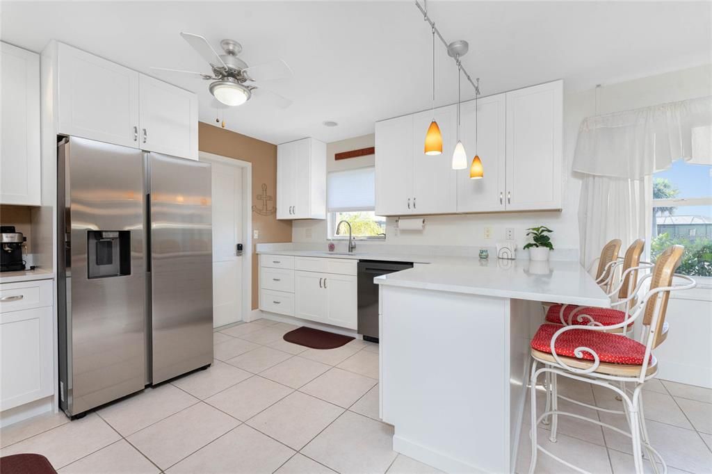 For Sale: $525,000 (2 beds, 2 baths, 1425 Square Feet)
