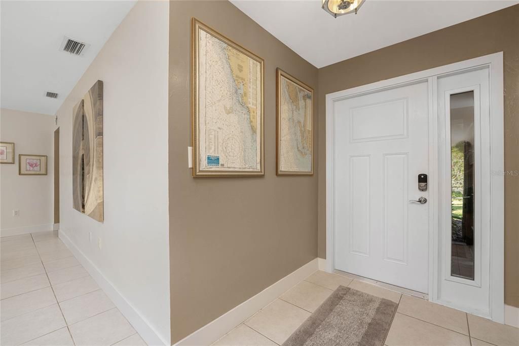 For Sale: $525,000 (2 beds, 2 baths, 1425 Square Feet)