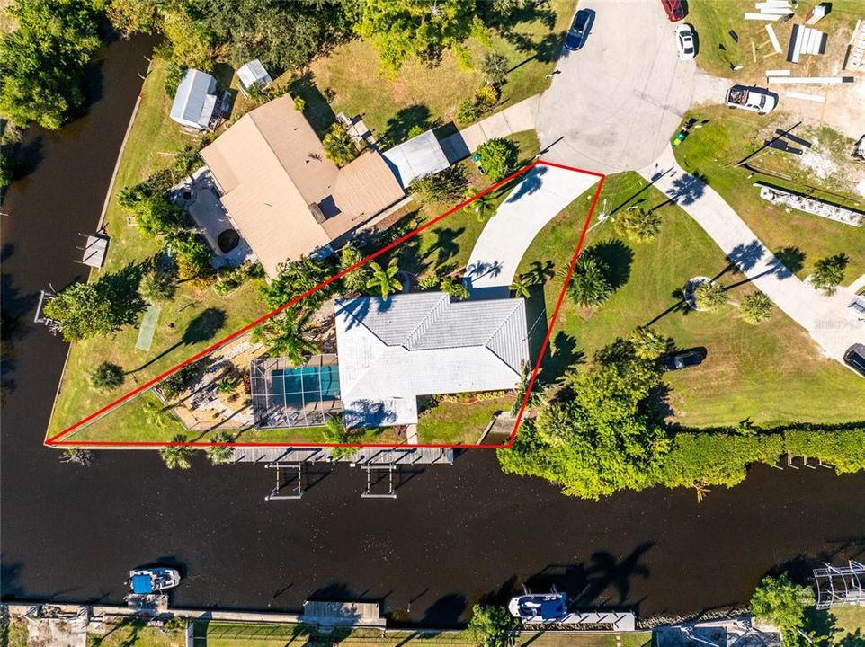 For Sale: $525,000 (2 beds, 2 baths, 1425 Square Feet)