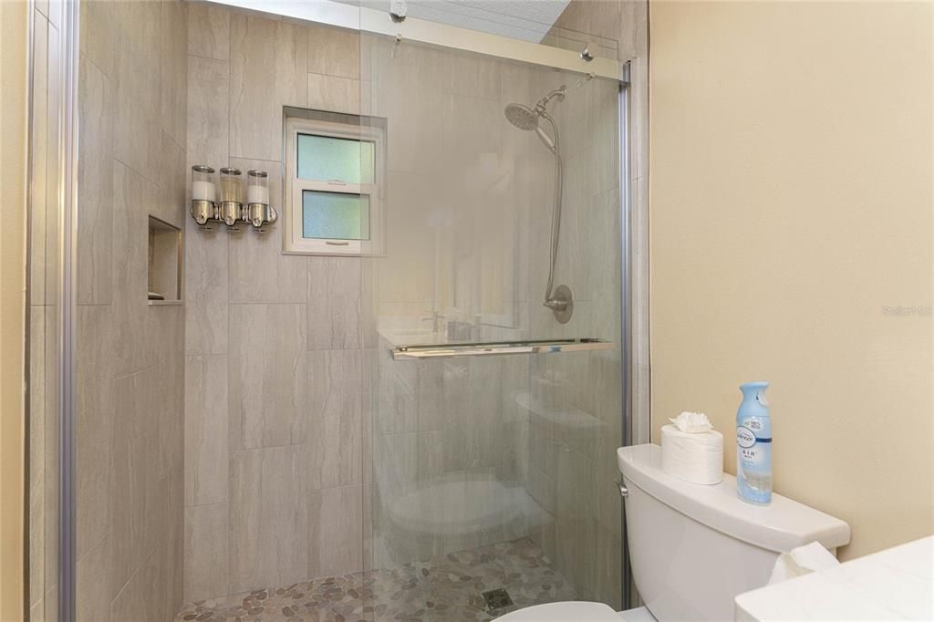 For Sale: $525,000 (2 beds, 2 baths, 1425 Square Feet)