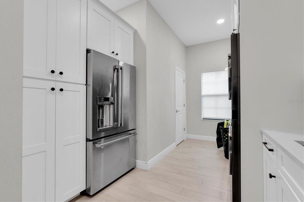 Active With Contract: $1,450,000 (6 beds, 5 baths, 4619 Square Feet)