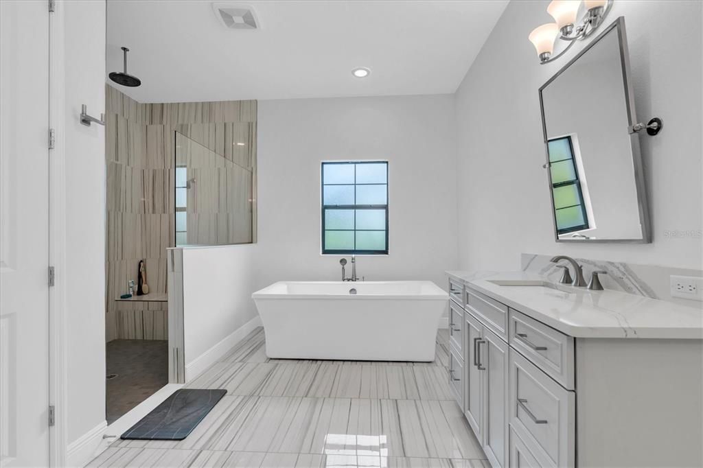 Active With Contract: $1,450,000 (6 beds, 5 baths, 4619 Square Feet)