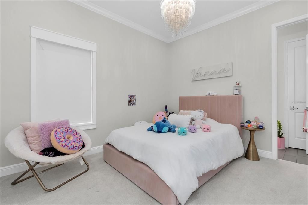 Active With Contract: $1,450,000 (6 beds, 5 baths, 4619 Square Feet)