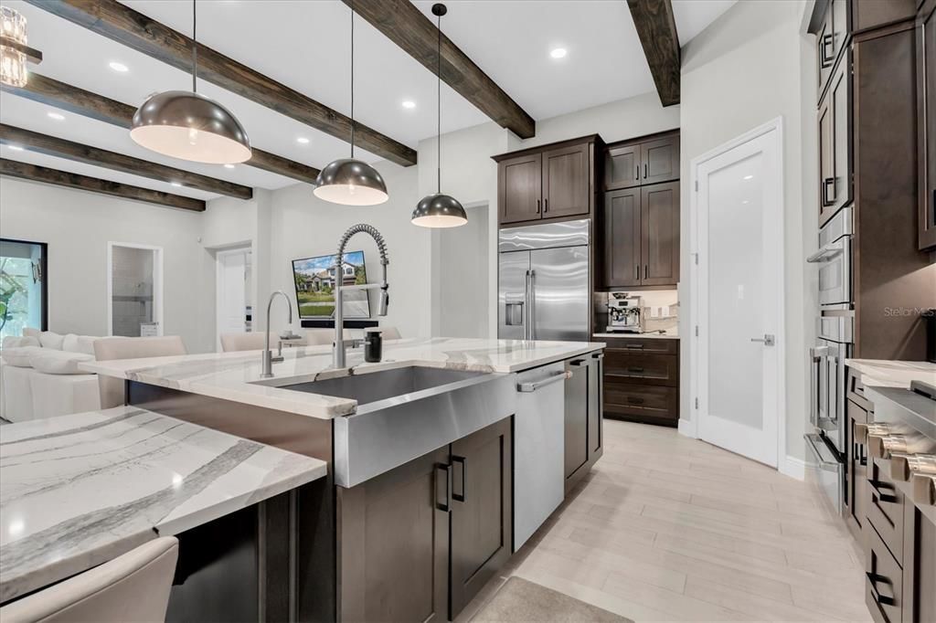 Active With Contract: $1,450,000 (6 beds, 5 baths, 4619 Square Feet)