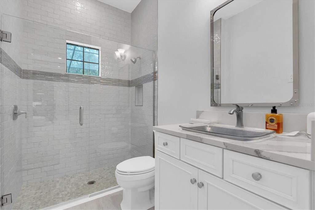 Active With Contract: $1,450,000 (6 beds, 5 baths, 4619 Square Feet)