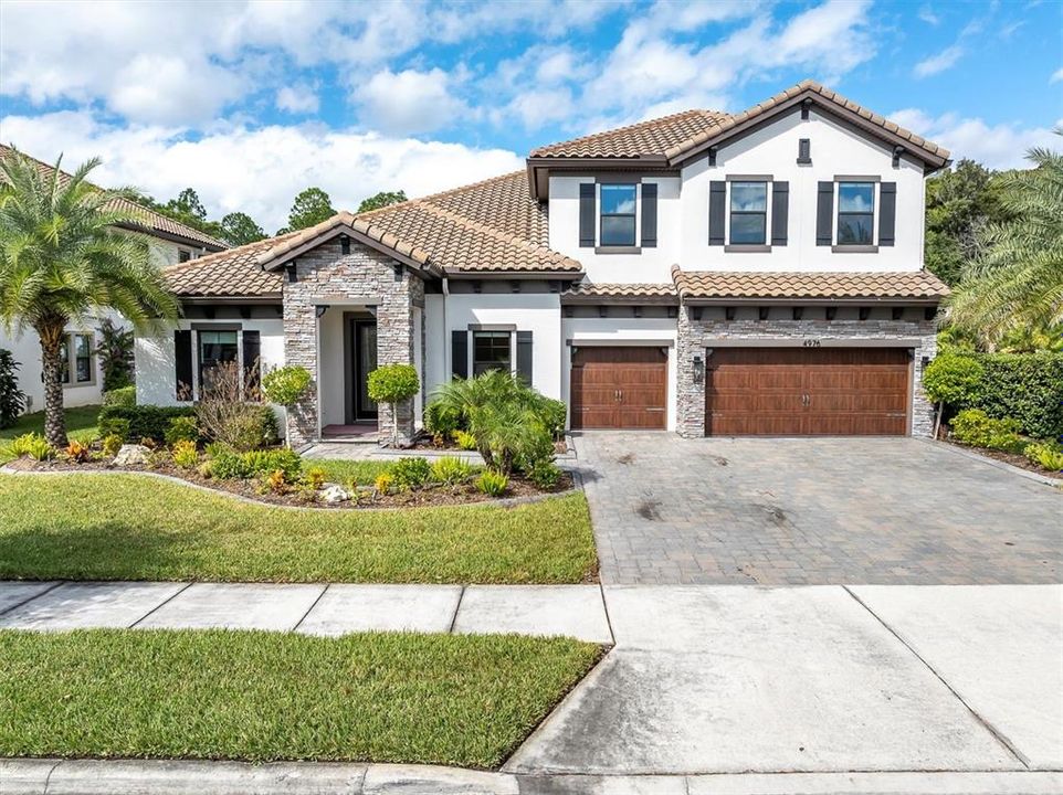 Active With Contract: $1,450,000 (6 beds, 5 baths, 4619 Square Feet)