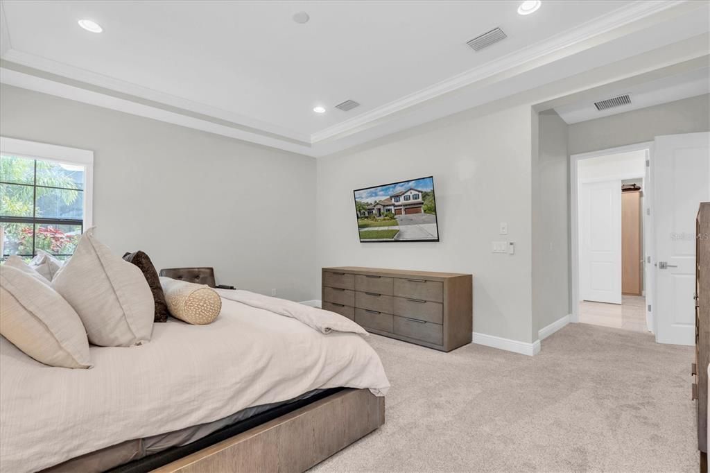 Active With Contract: $1,450,000 (6 beds, 5 baths, 4619 Square Feet)