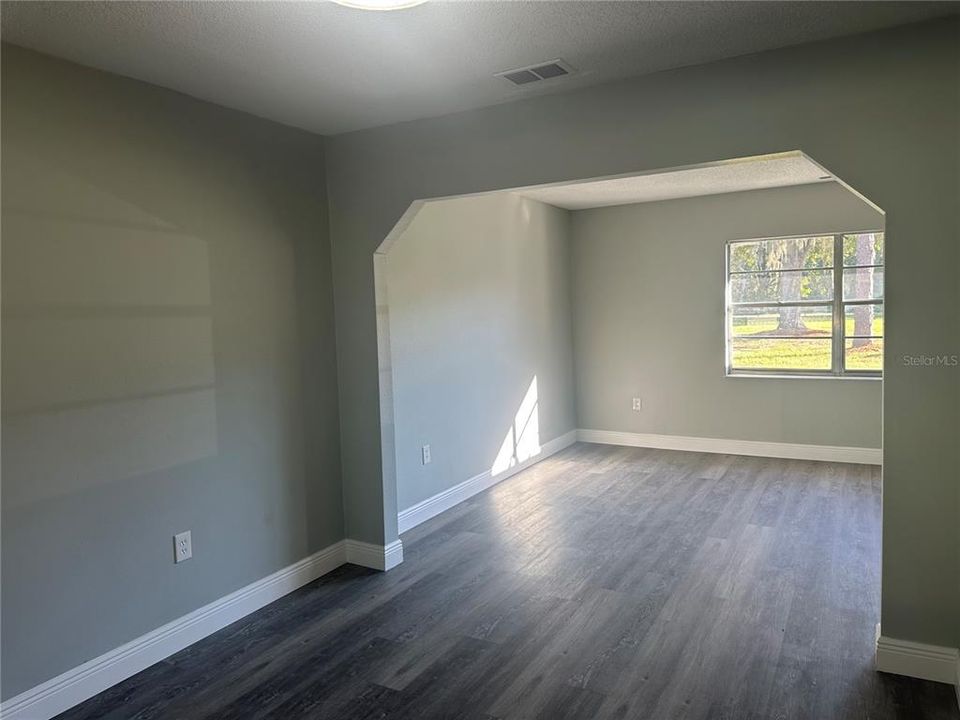 En Venta: $679,000 (3 camas, 2 baños, 1742 Pies cuadrados)