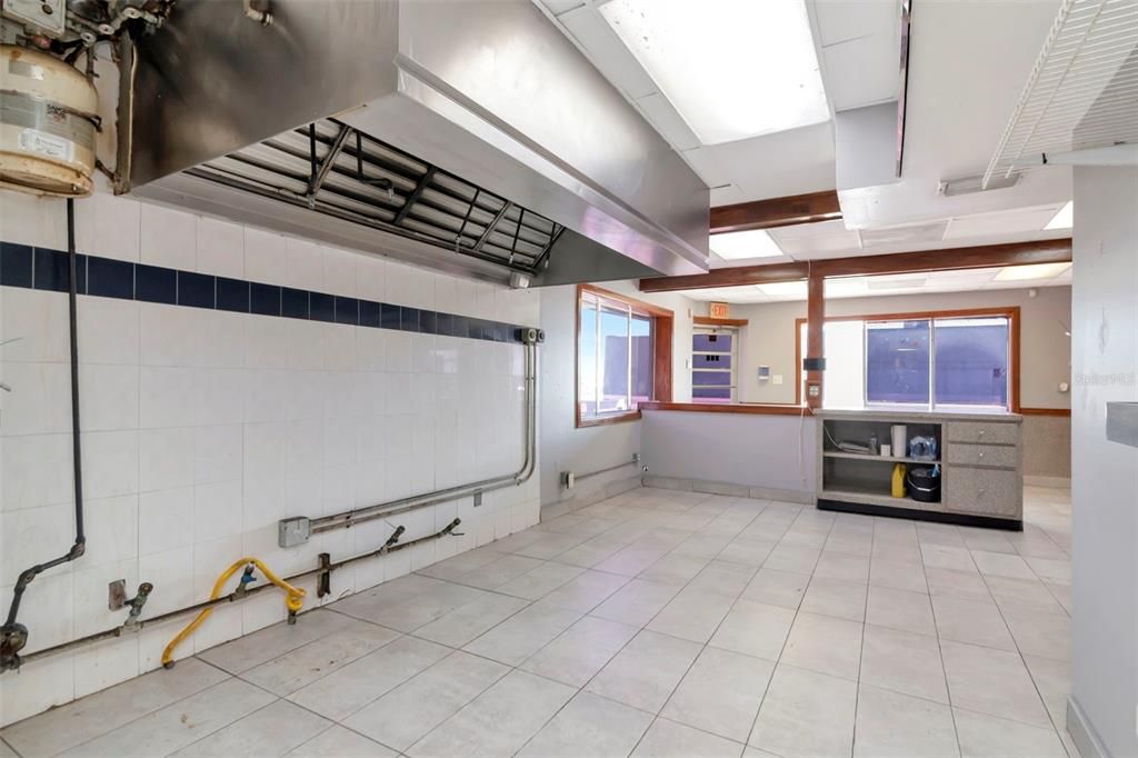 На продажу: $660,000 (0 спален, 0 ванн, 2300 Квадратных фут)