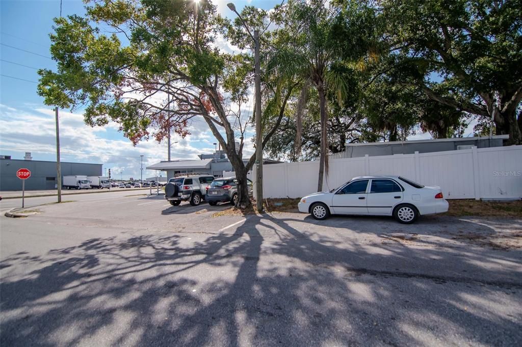 На продажу: $660,000 (0 спален, 0 ванн, 2300 Квадратных фут)