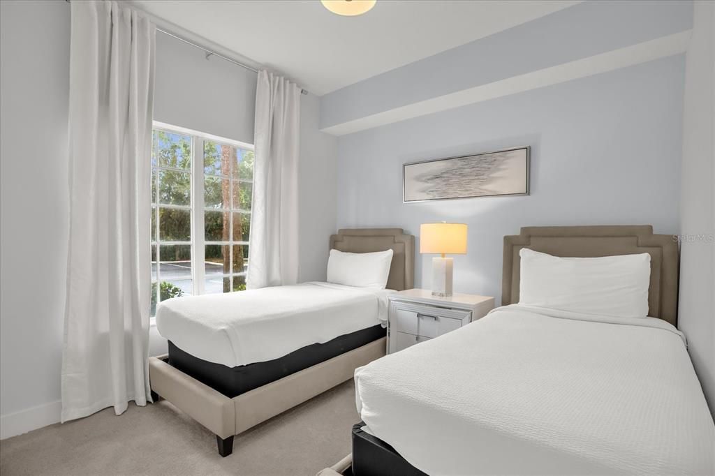 For Sale: $349,400 (3 beds, 2 baths, 1437 Square Feet)