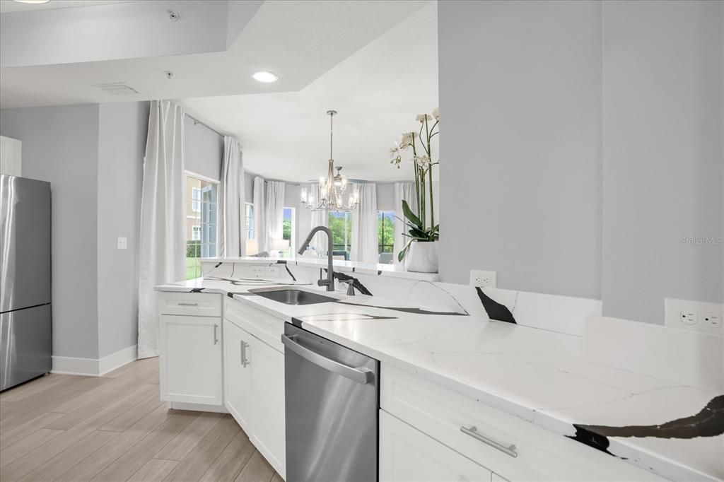 For Sale: $349,400 (3 beds, 2 baths, 1437 Square Feet)