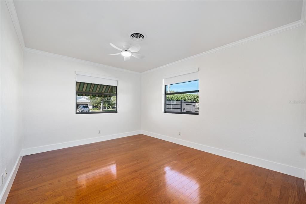 En Venta: $849,500 (4 camas, 3 baños, 2278 Pies cuadrados)