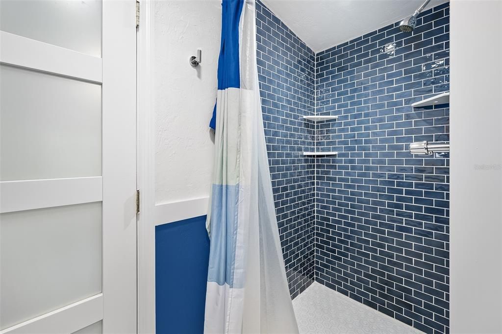 En Venta: $849,500 (4 camas, 3 baños, 2278 Pies cuadrados)