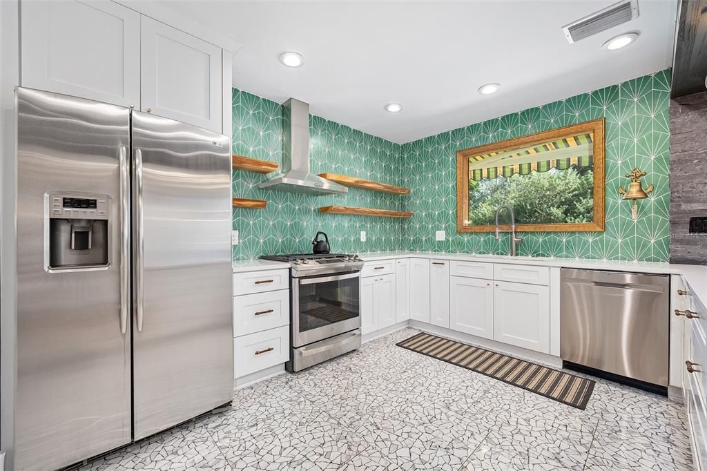 En Venta: $849,500 (4 camas, 3 baños, 2278 Pies cuadrados)