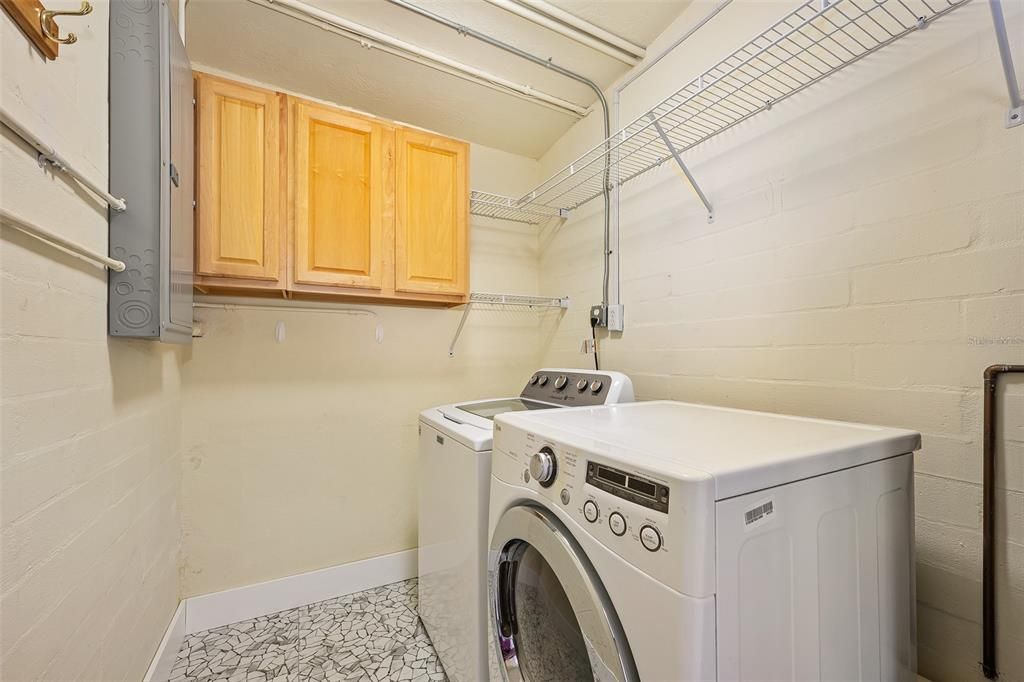 En Venta: $849,500 (4 camas, 3 baños, 2278 Pies cuadrados)