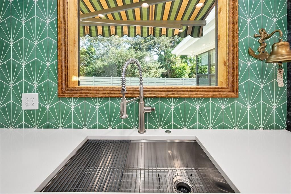 En Venta: $849,500 (4 camas, 3 baños, 2278 Pies cuadrados)