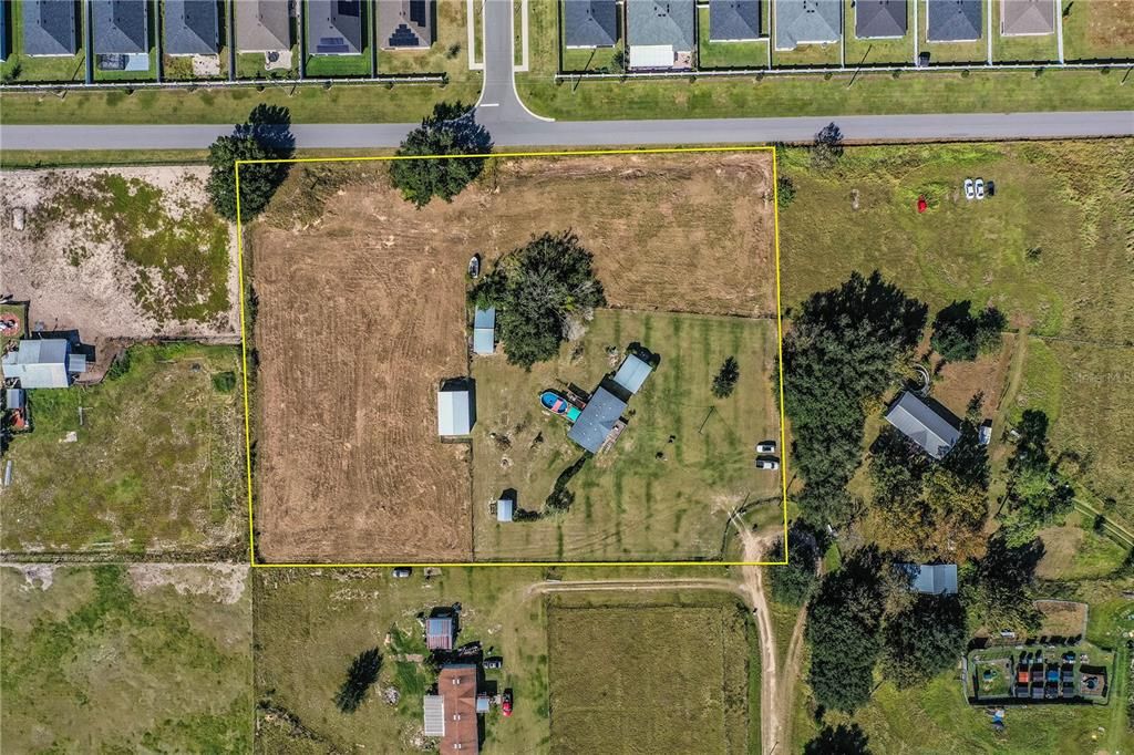 待售: $1,500,000 (3.50 acres)