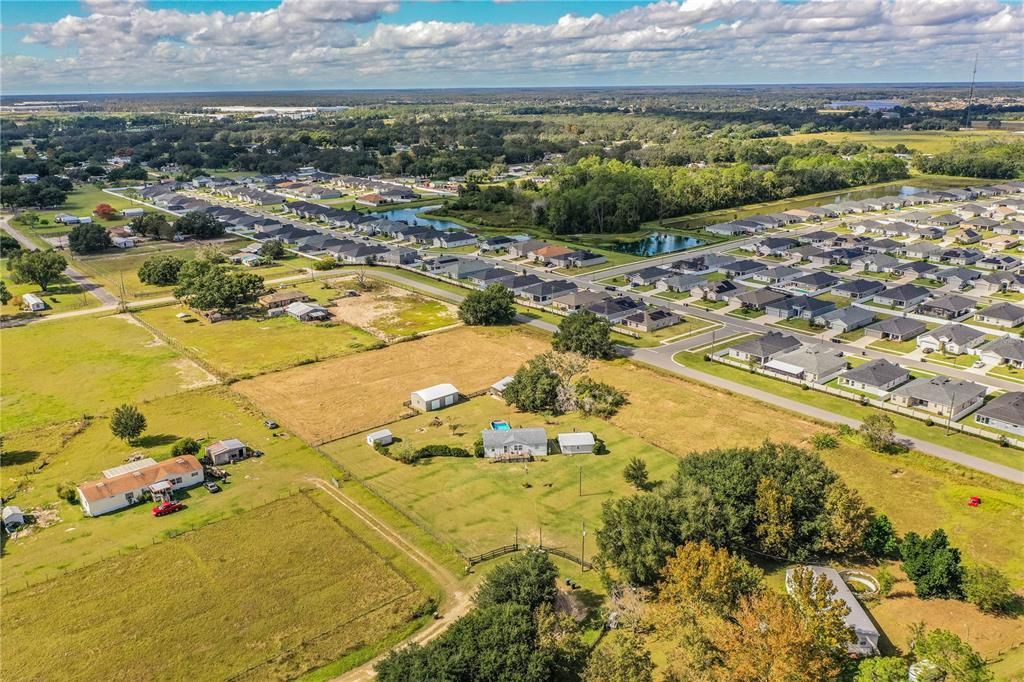 待售: $1,500,000 (3.50 acres)