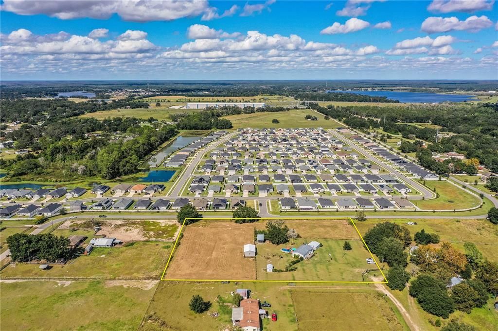 待售: $1,500,000 (3.50 acres)