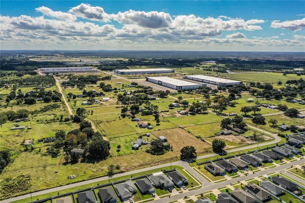 待售: $1,500,000 (3.50 acres)