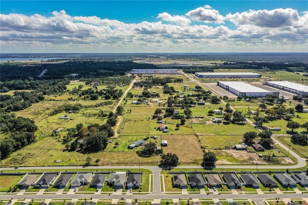 待售: $1,500,000 (3.50 acres)