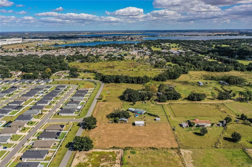 待售: $1,500,000 (3.50 acres)